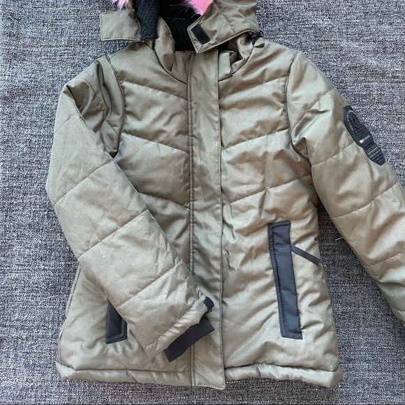 Point Zero Puffer - Picture 2 of 4